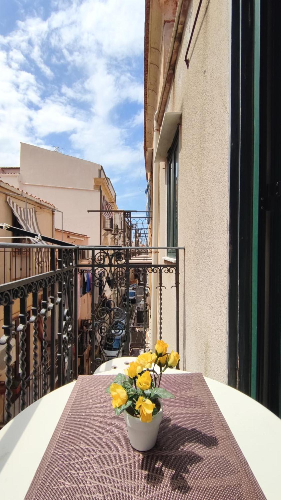 Ruggero House Cefalù Exterior foto